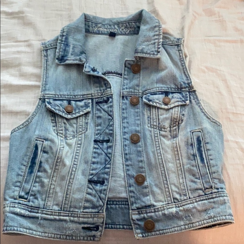 AE denim vest
